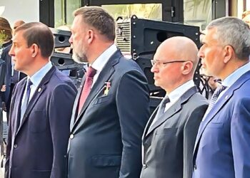 Владимир Аветисян принял участие в открытии памятника бойцам бригады ГРОМ «Каскад» в Москве