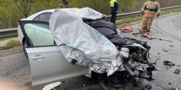 В Самарской области в массовой аварии с грузовиком погибли три человека