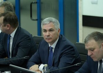 В Тольятти прошли парламентские слушания комитета Совета Федерации по развитию автопрома