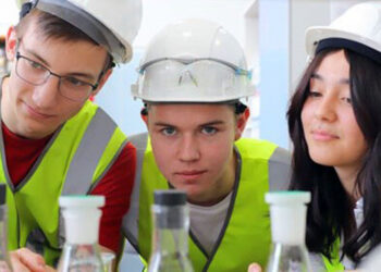 Вузы Самарской области корректируют образовательные программы под запросы работодателей-химиков