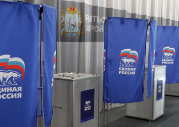 Как самарские единороссы ставили точку в политической эпохе Дмитрия Азарова