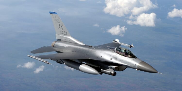 F-16 Fighting Falcon, фото: U.S. Air Force