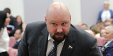 Тысячи работников СВГК ловят за язык создателя корпорации «Кошелев»