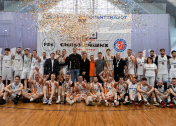 Баскетболисты «Тольяттиазота» впервые стали вице-чемпионами всероссийских соревнований