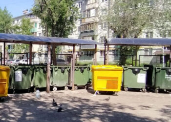 Баки для сухих отходов в Самаре начали ставить, не разобравшись, как их вывозить