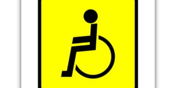 В России предложили лишать прав за неправомерную установку на авто знака «Инвалид»