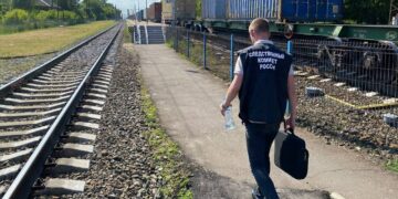 В Самарской области девочка-подросток попала под электричку