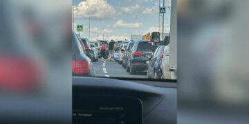   Гигантская пробка на мосту через Сок остановила движение в Самаре  