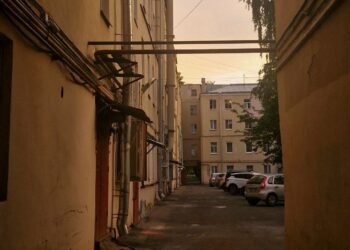 Осколок «Самарастройальянса» освоит в Тольятти 50 млн рублей на ремонт дворов и проездов к ним