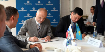 Бенефициар «Завода Продмаш» выбивает деньги с «Электрощит-Энерготехстроя»