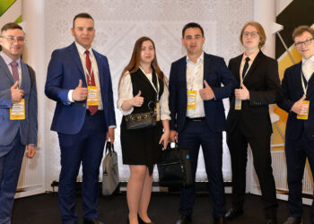 Вместо подготовки к зиме самарской энергокомпании приходится бороться с «Россетями»