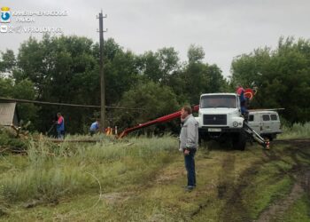 Пострадавшие от урагана в Самарской области получат компенсацию до 100 тысяч рублей