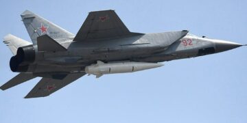 Россия подняла в воздух истребители из-за приближающейся к госгранице группы бомбардировщиков США