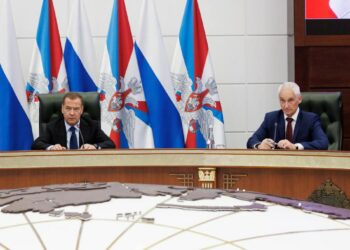 В 2024 году контракты на военную службу заключили порядка 190 тысяч россиян