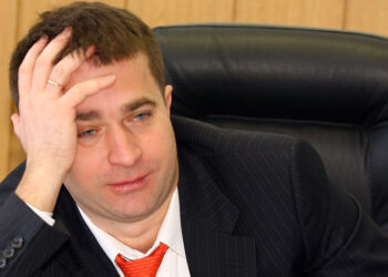 Подельник бенефициара рухнувшего АктивКапитал Банка пустился в бега