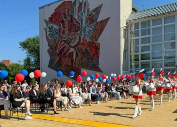 Выпускница из Тольятти заработала сразу три стобалльных результата ЕГЭ