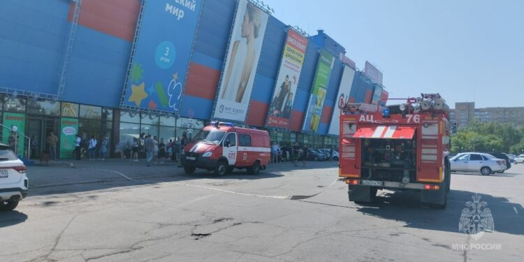 ТЦ "Русь на Волге" в Тольятти, фото: ГУ МЧС РФ по Самарской области