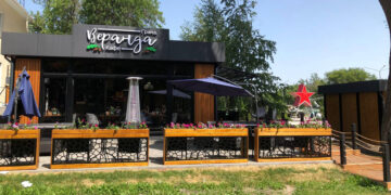 Новокуйбышевское гранд-кафе «Веранда» пока поразило только интерьером