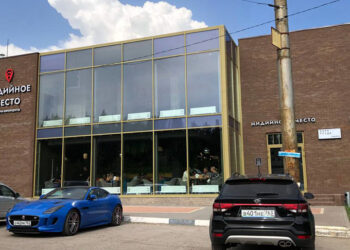 В Тольятти по франшизе запустили «Мидийное место» — сетевой ресторан с гадами и ракушками