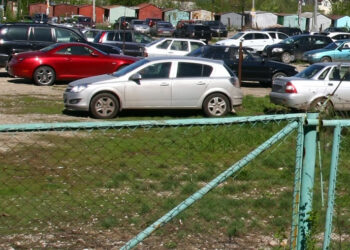 Глава самарского МП «Ремжилуниверсал» потерял кресло и попал в уголовное дело