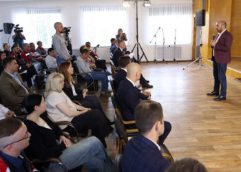 Самые пассивные претенденты на кресло губернатора Самарской области подали признаки жизни