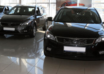 Старейший тольяттинский дилер KIA остался без Хуторского