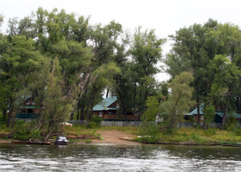 Долина реки Кондурчи превращается в сплошную зону массированной застройки пригородов Самары