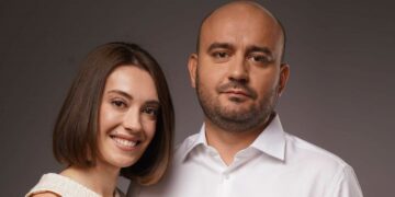 Глава Самарской области заработал 8,675 млн, а у его супруги есть целый портфель акций