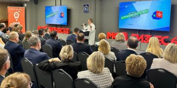 Предприниматели Самарской области встретились с главой ФНС России 