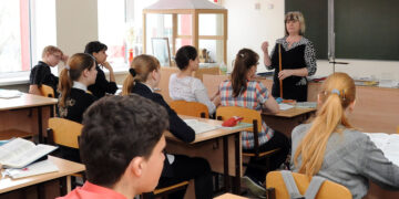 Самарскому «белому дому» пришлось реагировать на чрезмерную бюрократию в ведомстве Акопьяна