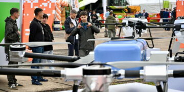 На Поволжской агропромышленной выставке продемонстрировали агродрон S-80