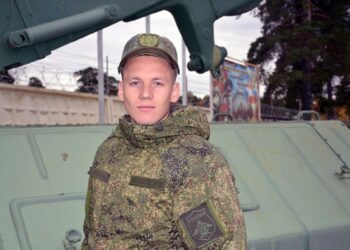 Командир отделения радиолокационной разведки Максим Фомин удостоен медали «За отвагу» и ордена «Мужества»