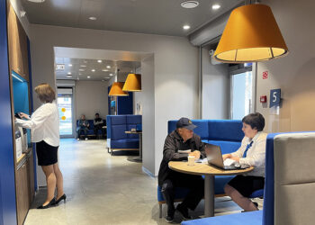 В Самаре открылся обновленный офис ВТБ