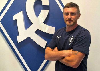 Главный тренер самарских футболисток рассказал о задачах его дебютного сезона в России