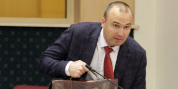 Областные транспортные чиновники задержались с подготовкой к зимнему содержанию дорог