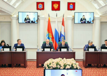 Дума городского округа распределила поступления из вышестоящих бюджетов и собственные доходы муниципалитета