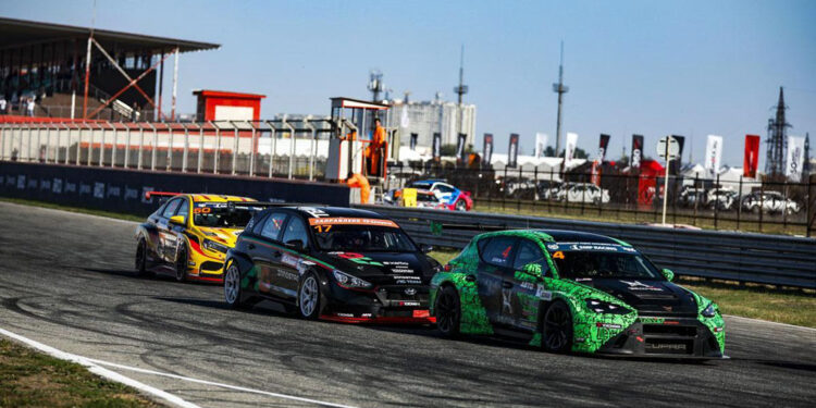 Тольяттинского автогонщика Дмитрия Брагина лишили всех очков за сезон-2024 в SMP TCR Russia