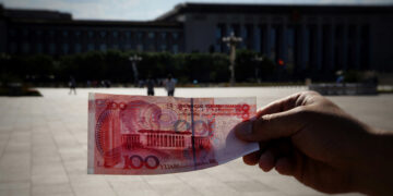 Рубль может возобновить дрейф к ослаблению