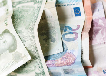 Рубль может возобновить дрейф к ослаблению