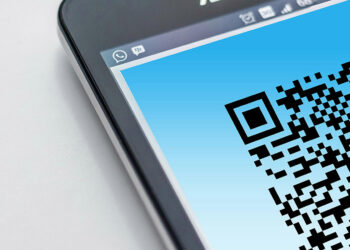 Аналитики ВТБ прогнозируют, что переводы по СБП вытеснят банковские карты и наличные