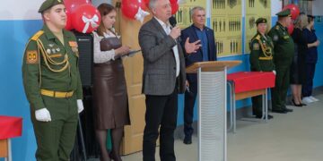 Самарское подразделение ветеранов «Альфы» подарило кадетам беспилотники