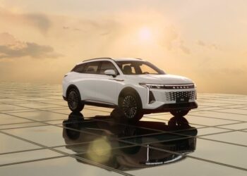 В России начались продажи кросс-купе EXEED RX Urban 