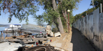 Заблокированный Мирзояном проезд вдоль Волги может лишить его земли в Студеном овраге