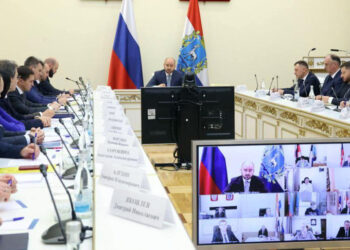 Как в самарском правительстве увольняли министров и назначали виновных в «мусорном» коллапсе