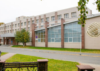 Передовая инженерная школа «ГибридТех» Тольяттинского госуниверситета впечатлила автогиганта