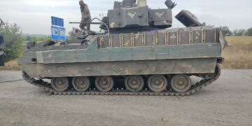 Гвардейцы мотострелковой части за неделю захватили три боевые машины НАТО