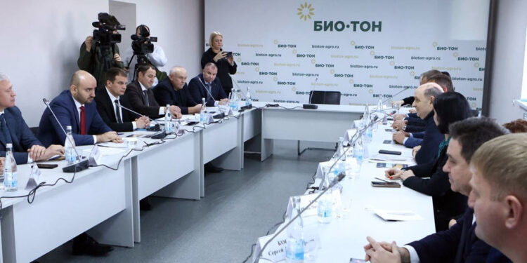 Лидеры самарского агропрома озадачили губернатора проблемами отрасли