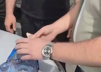 В Самарской области пытались за взятку пронести в исправительную колонию 2 мобильника