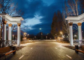 В Чапаевске благоустроили парк в центре города