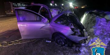 В Самарской области в аварии с автобусом погибла женщина и пострадали трое детей 